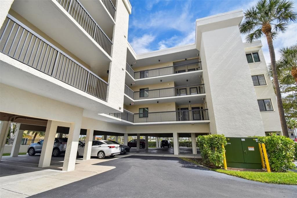 3200 GULF BOULEVARD UNIT 108