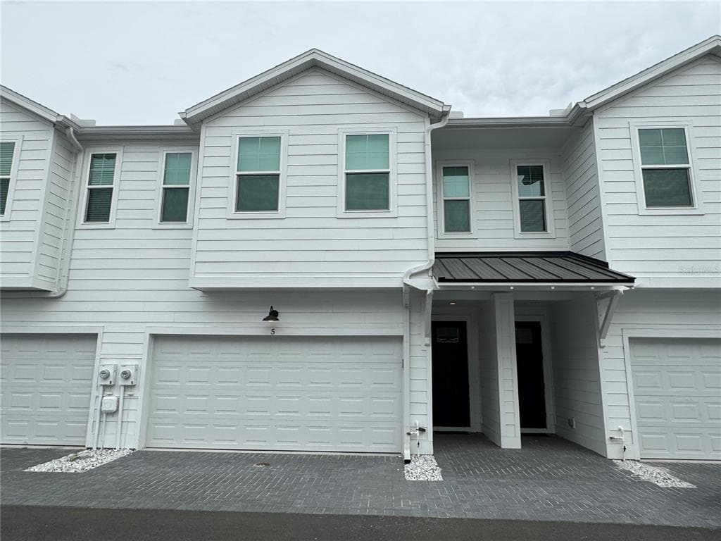 6235 S MANHATTAN AVENUE UNIT 5