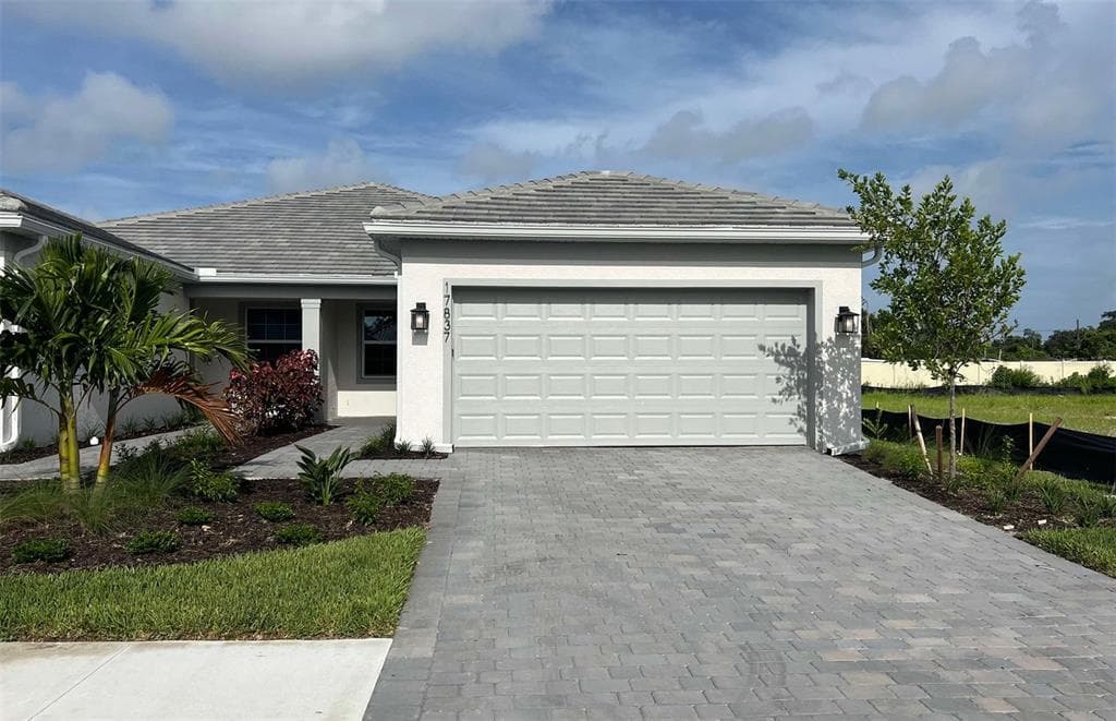 17837 STAR RUBY PLACE NOKOMIS, FL 34275