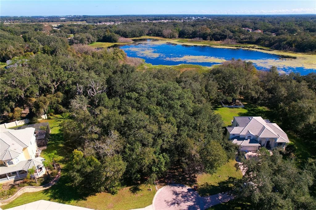 5330 GOLF LINKS BOULEVARD ZEPHYRHILLS, FL 33541