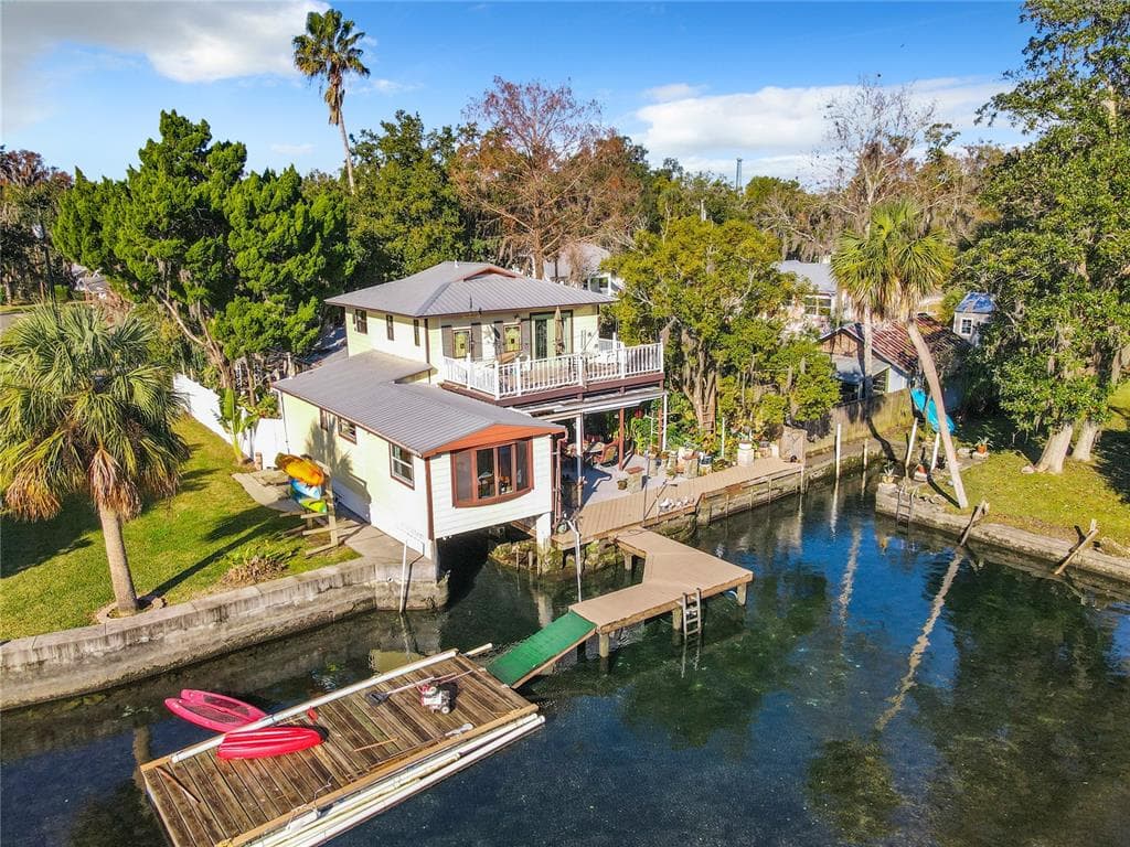 202 NE 2ND AVENUE CRYSTAL RIVER, FL 34429