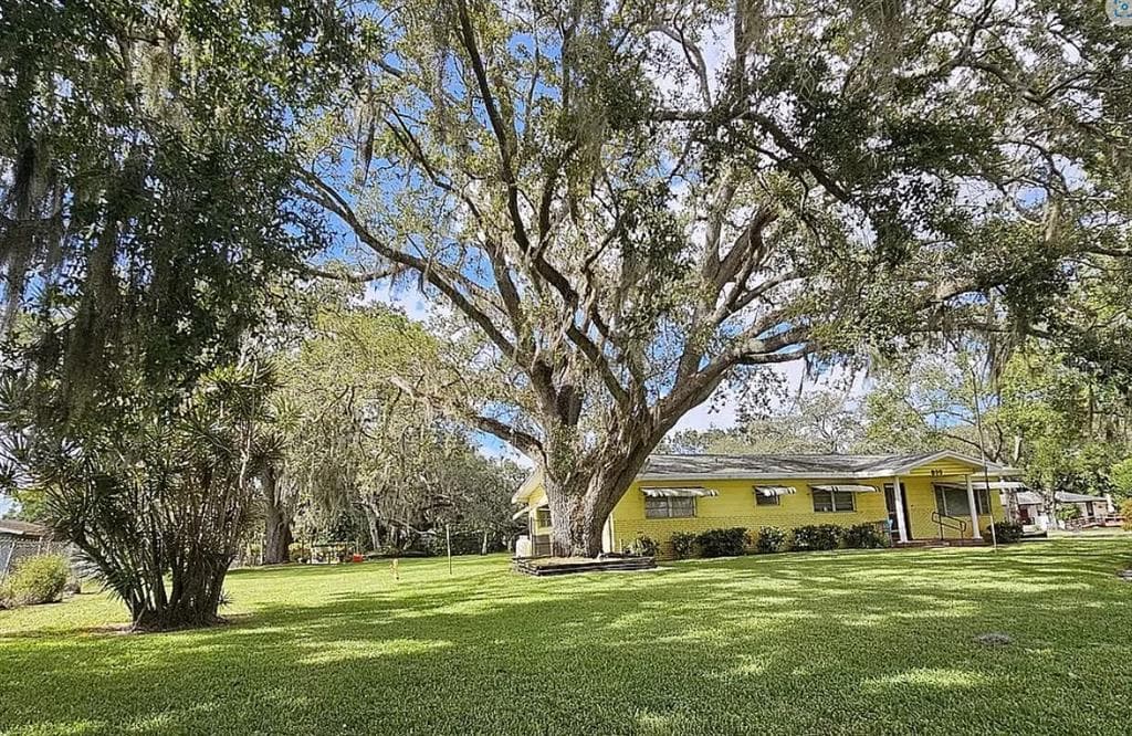 800 SW 5TH AVENUE OKEECHOBEE, FL 34974
