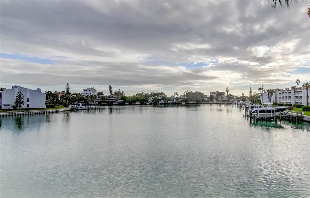 12246 2ND STREET E UNIT 503 TREASURE ISLAND, FL 33706