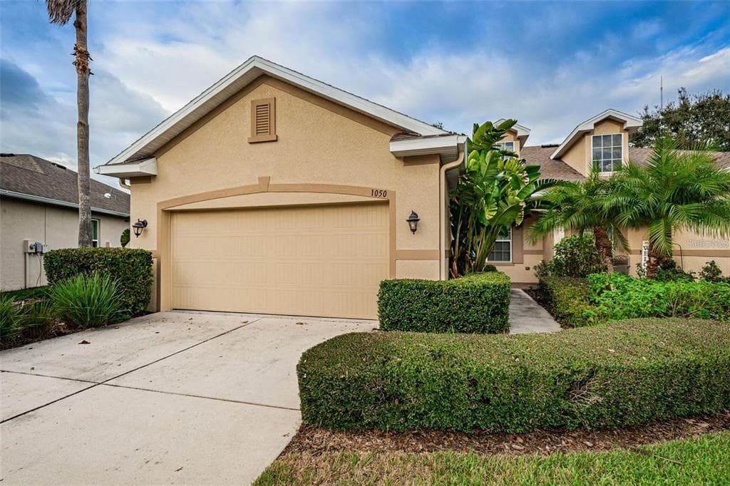 1050 ORCA COURT HOLIDAY, FL 34691
