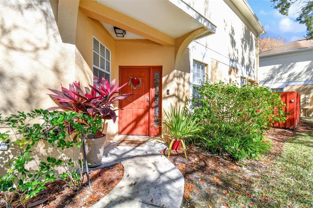 2035 FIESTA RIDGE COURT TAMPA, FL 33604
