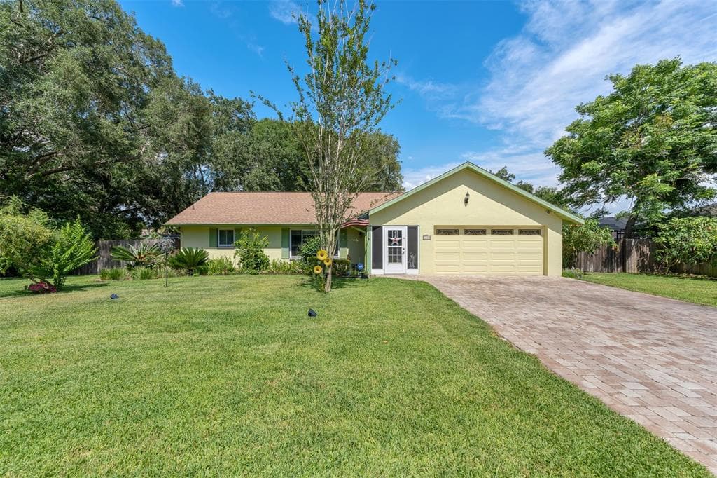 4405 MOHICAN TRAIL VALRICO, FL 33594