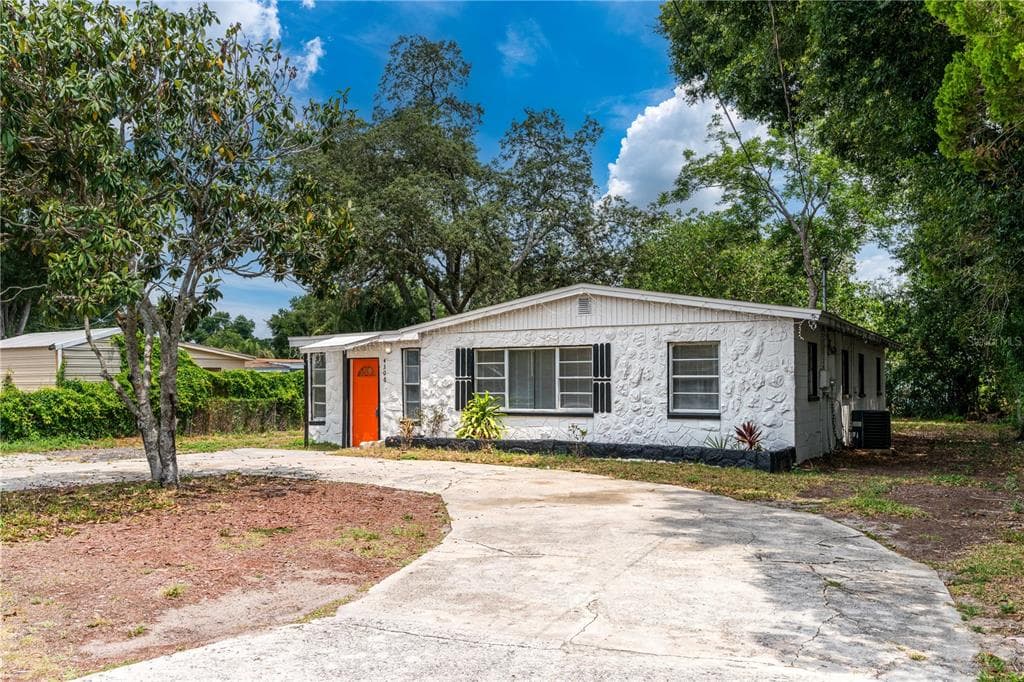 4306 E CLIFTON STREET TAMPA, FL 33610