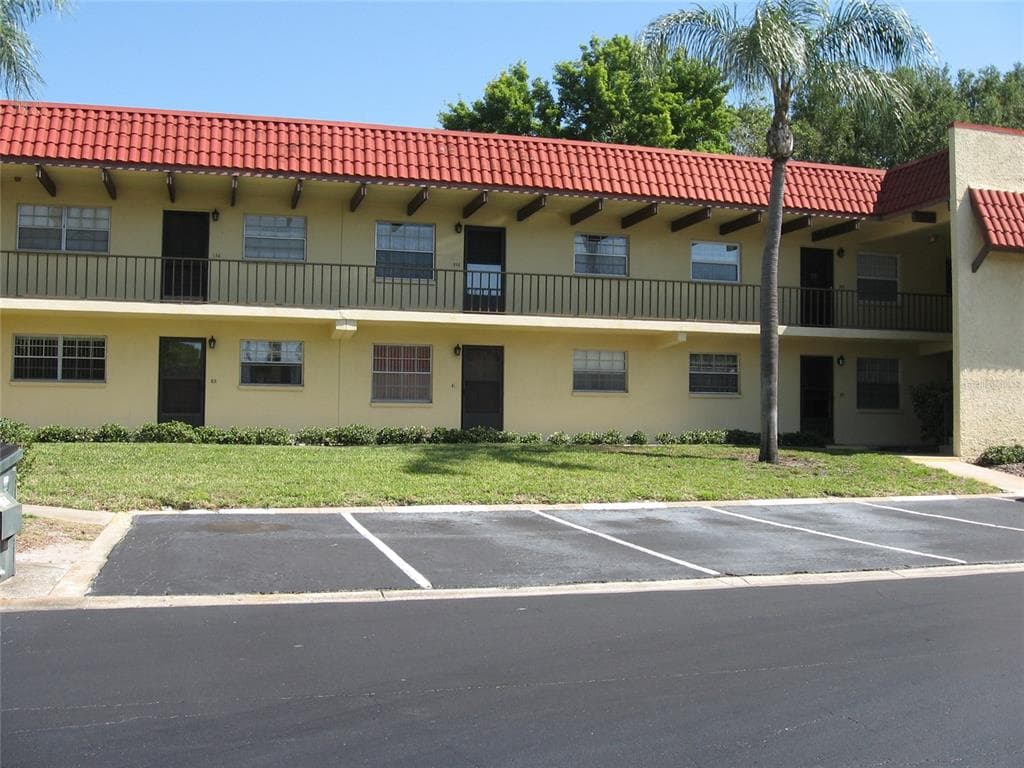 1845 S HIGHLAND AVENUE UNIT 9-4 CLEARWATER, FL 33756