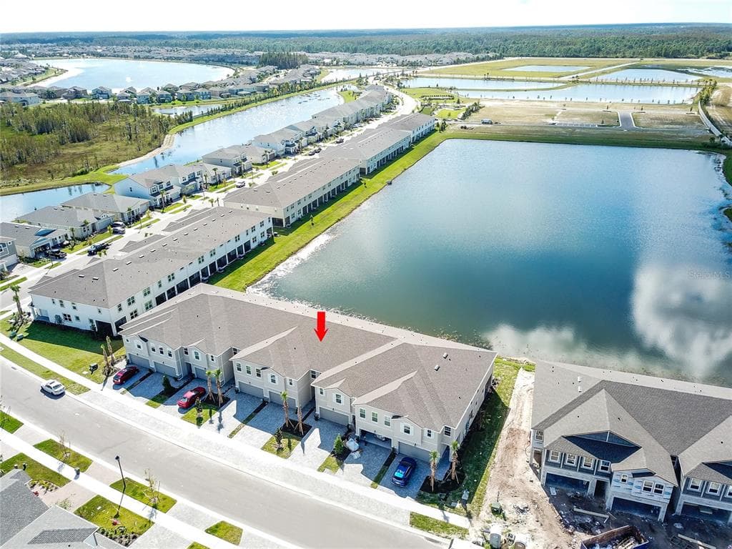 2405 ARBOR WIND DRIVE LUTZ, FL 33558