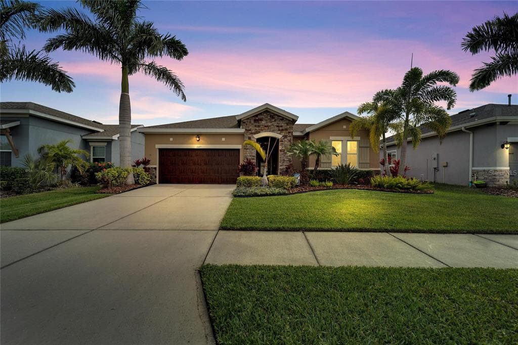 6425 SALT CREEK AVENUE APOLLO BEACH, FL 33572
