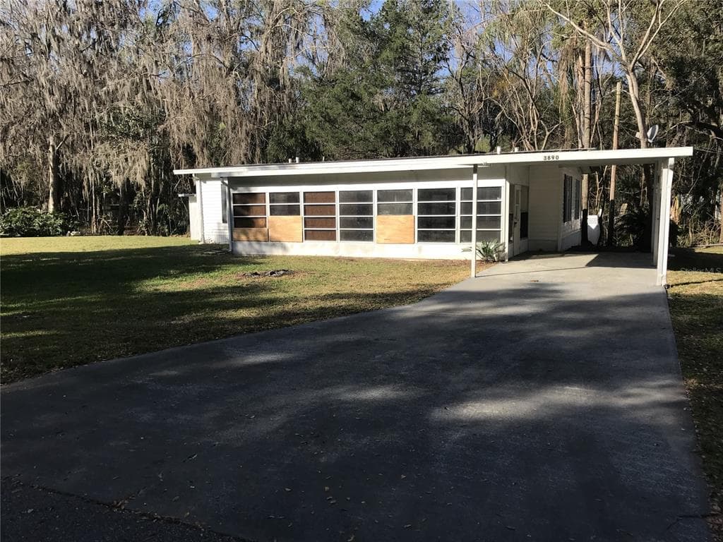 3890 CR 405 N LAKE PANASOFFKEE, FL 33538