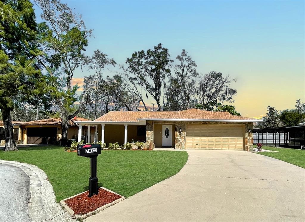 7625 ACORN LANE PORT RICHEY, FL 34668