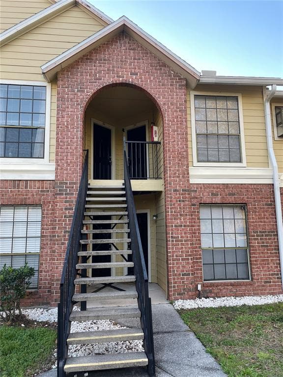 8756 MALLARD RESERVE DRIVE UNIT 201 TAMPA, FL 33614