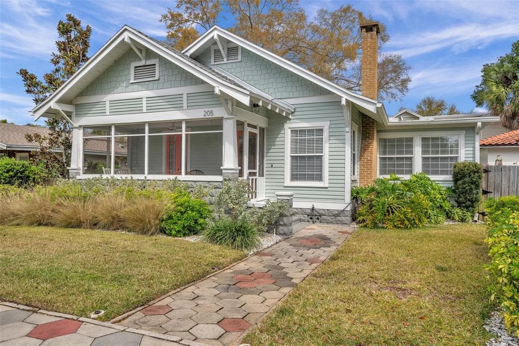 205 12TH AVENUE N ST PETERSBURG, FL 33701