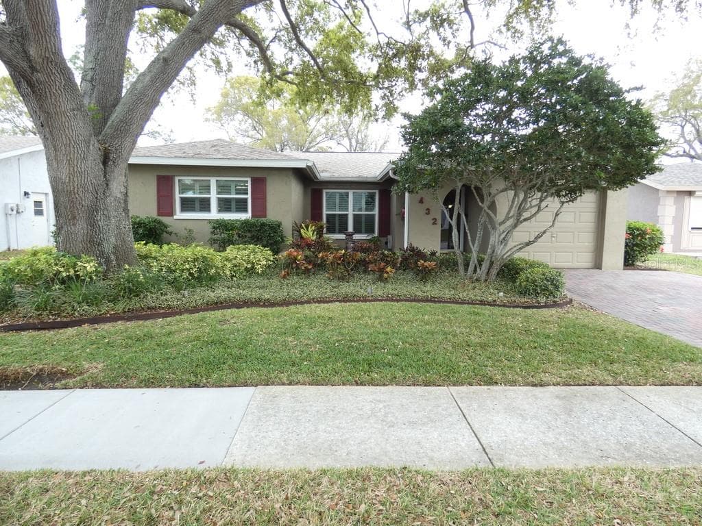 7432 120TH AVENUE LARGO, FL 33773