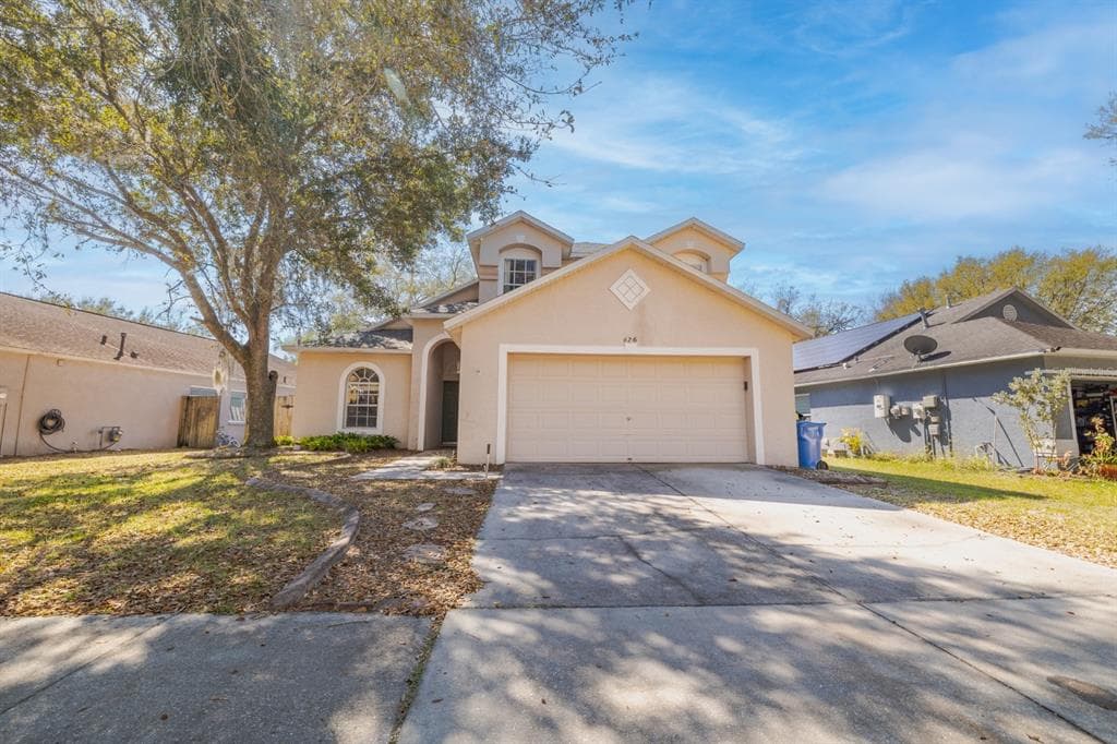 626 SOMERSTONE DRIVE VALRICO, FL 33594