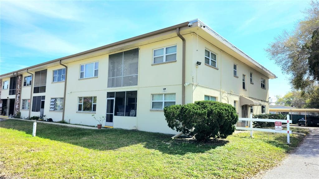 416 73RD AVENUE N UNIT 107 ST PETERSBURG, FL 33702
