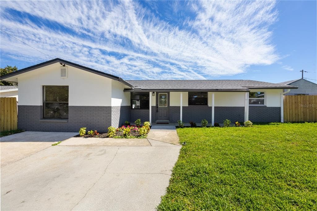 11342 120TH TERRACE LARGO, FL 33778