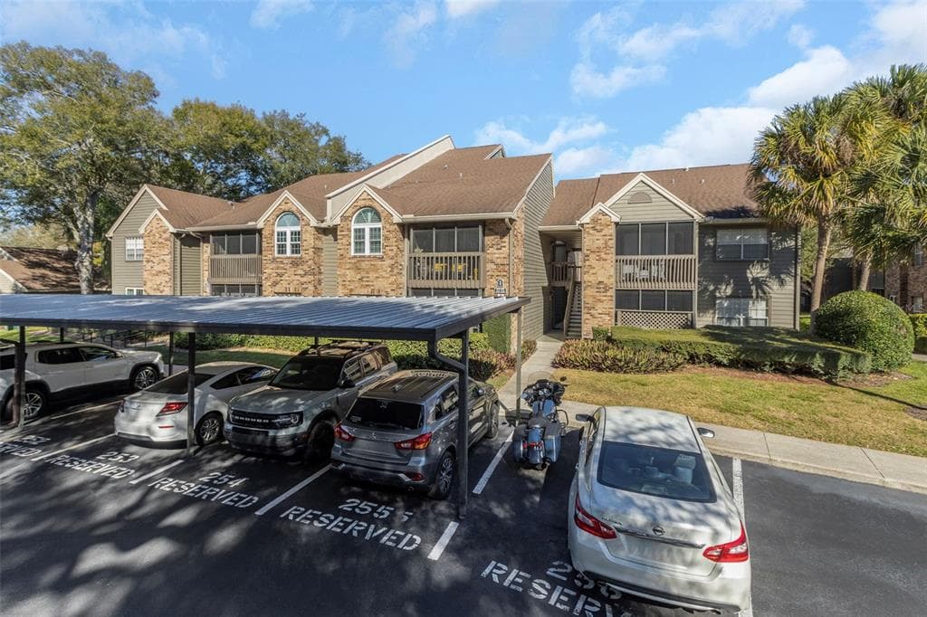 2500 WINDING CREEK BOULEVARD UNIT I205 CLEARWATER, FL 33761