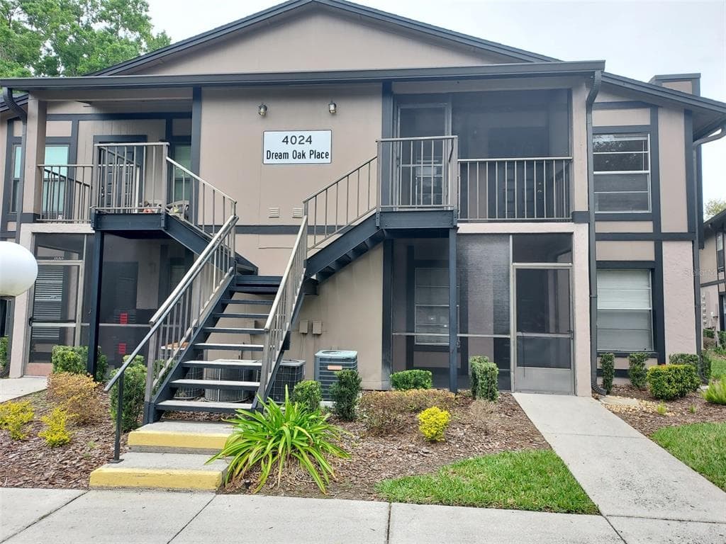 4024 DREAM OAK PLACE UNIT 101 TAMPA, FL 33613
