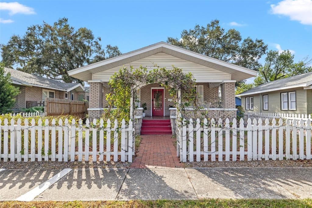 2010 3RD AVENUE N ST PETERSBURG, FL 33713