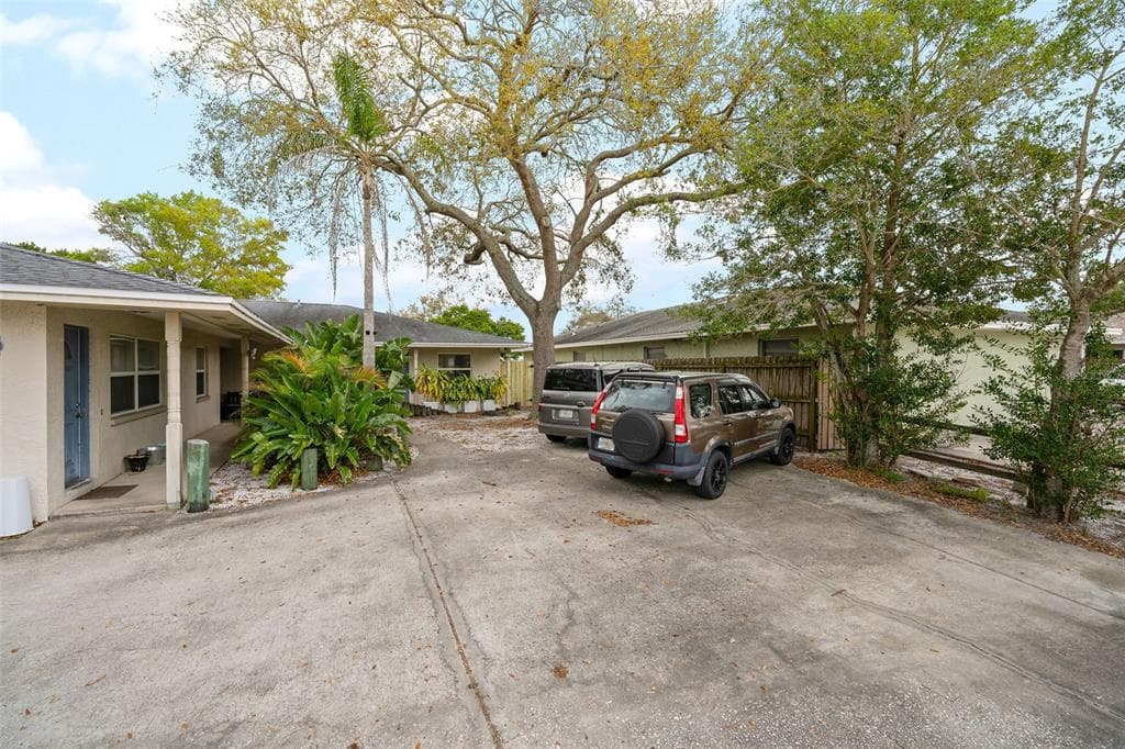 1419 ARIES LANE CLEARWATER, FL 33755