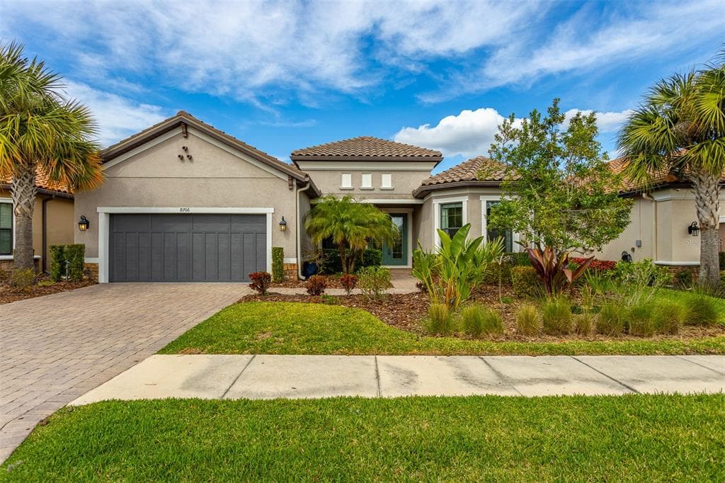 8706 SORANO VILLA DRIVE TAMPA, FL 33647