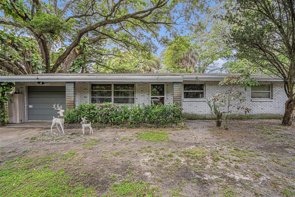 2374 RAJEL AVENUE SAFETY HARBOR, FL 34695