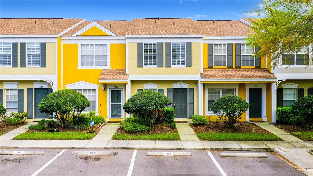 1300 COSTA MESA DRIVE WESLEY CHAPEL, FL 33543