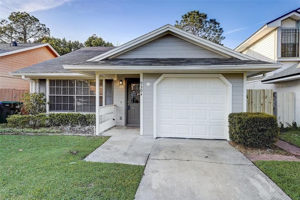 9304 DUBOIS BOULEVARD ORLANDO, FL 32825
