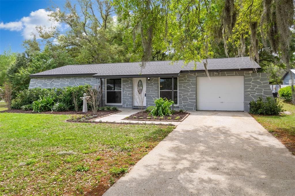 312 CLAIRE DRIVE SEFFNER, FL 33584