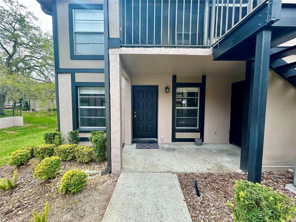 4013 DREAM OAK PLACE UNIT 104 TAMPA, FL 33613