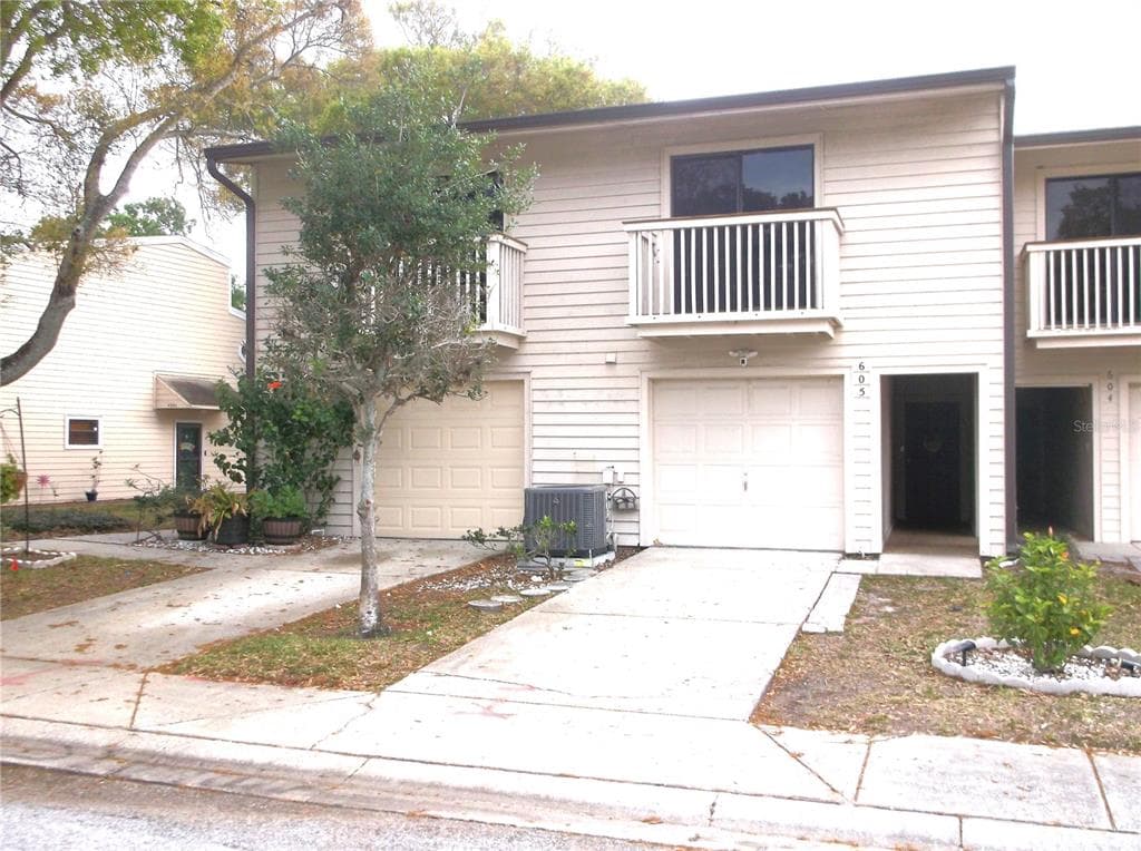6438 93RD TERRACE N UNIT 605 PINELLAS PARK, FL 33782
