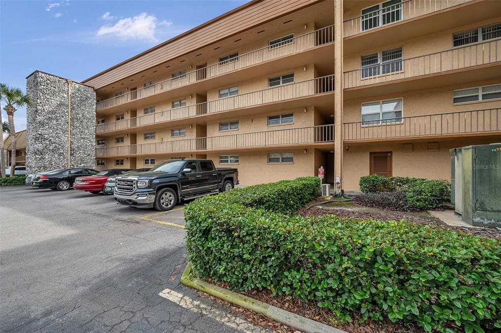 5820 N CHURCH AVENUE UNIT 145 TAMPA, FL 33614