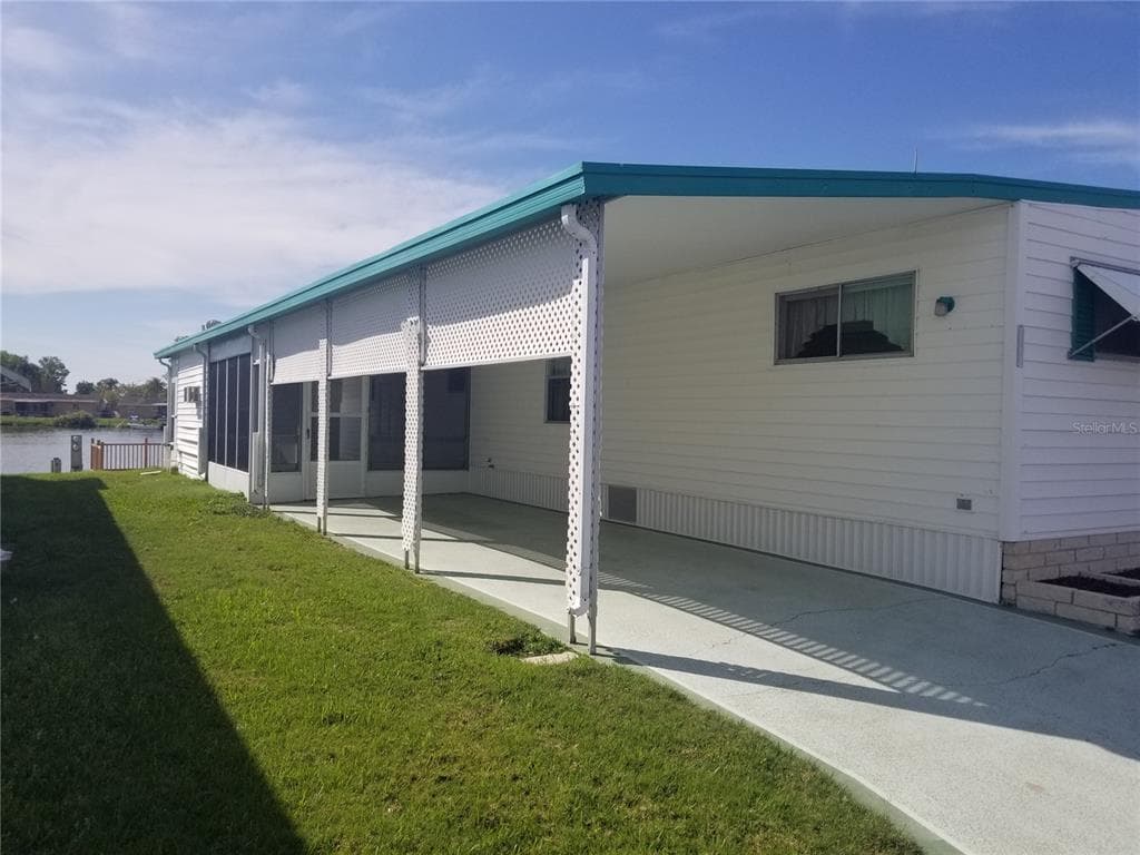 2051 WATERVIEW DRIVE HOLIDAY, FL 34691