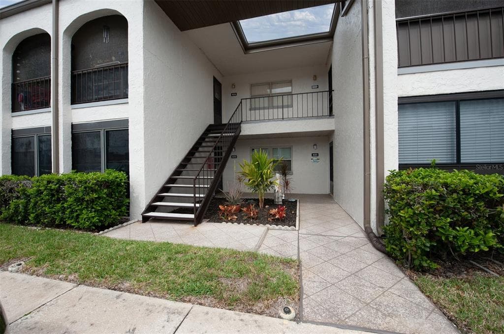 7701 STARKEY ROAD UNIT 423