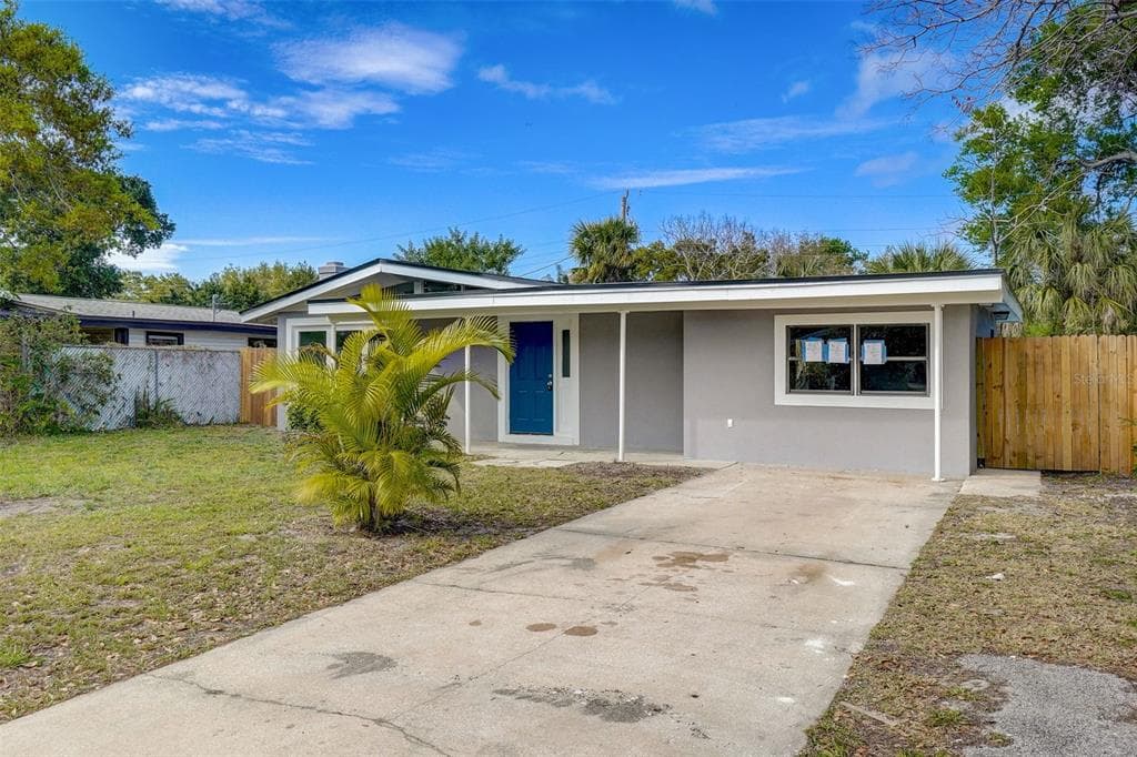 1106 AVON PLACE COCOA, FL 32922