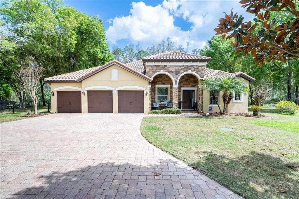 17823 CRYSTAL PRESERVE DRIVE