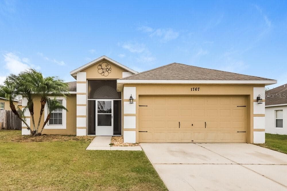 1767 EAGLE PINES CIRCLE EAGLE LAKE, FL 33839
