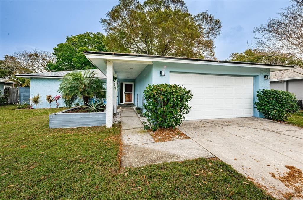 2552 BRAMBLEWOOD DRIVE W CLEARWATER, FL 33763