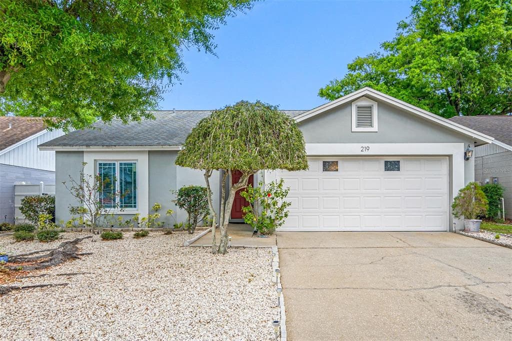 219 BELFORT PLACE VALRICO, FL 33594