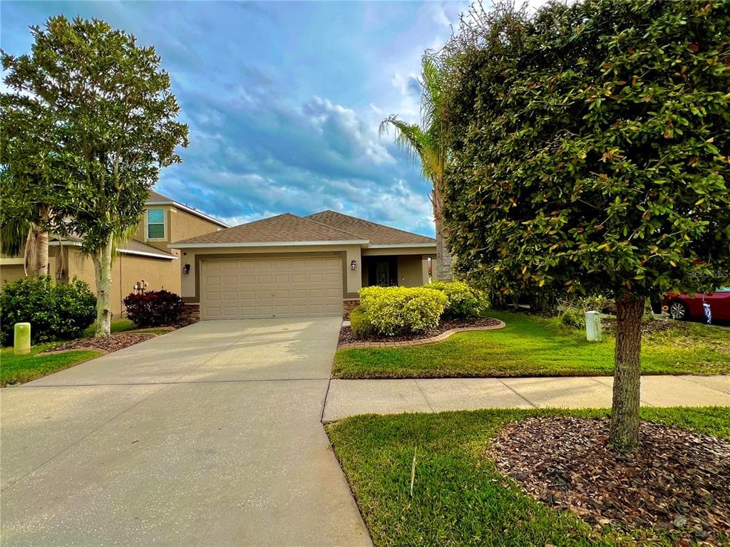 2317 RICHWOOD PIKE DRIVE RUSKIN, FL 33570
