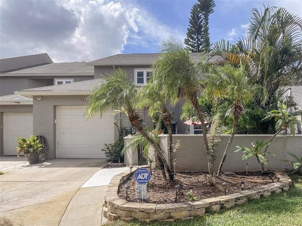 130 HUNTER COURT PALM HARBOR, FL 34684