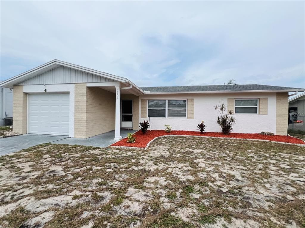 7605 FOXBLOOM DR, PORT RICHEY, FL 34668