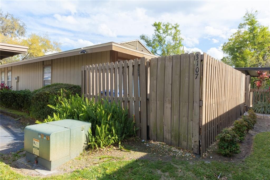 3107 CREEKDALE COURT BRANDON, FL 33511