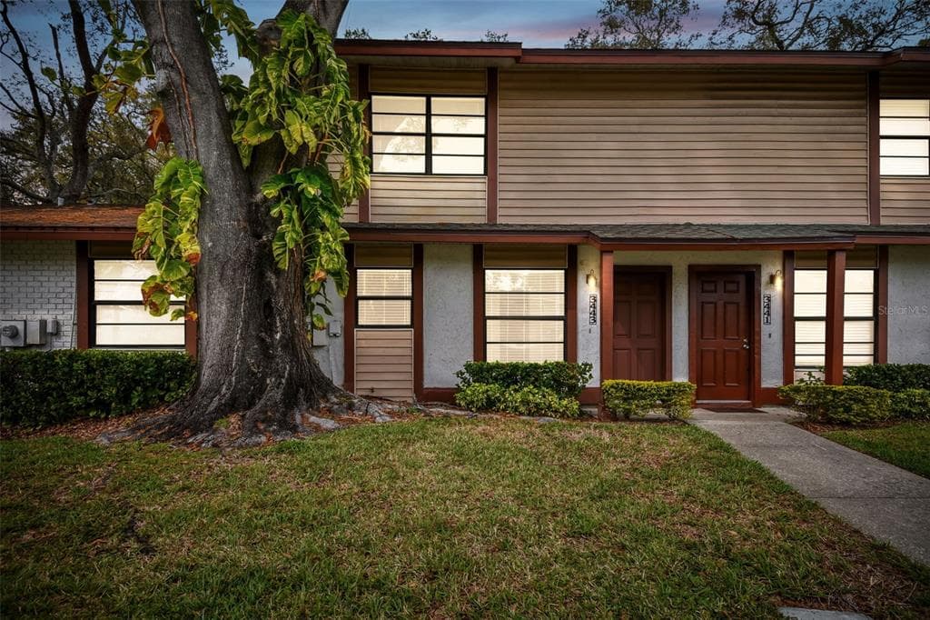 3443 OAK TRAIL COURT TAMPA, FL 33614