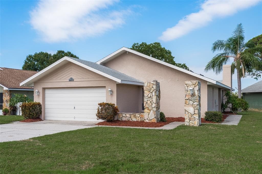4513 DEWEY DRIVE NEW PORT RICHEY, FL 34652