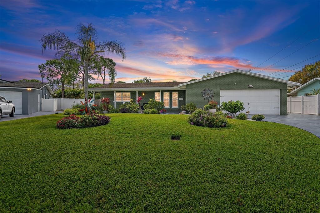 1700 63RD TERRACE S ST PETERSBURG, FL 33712