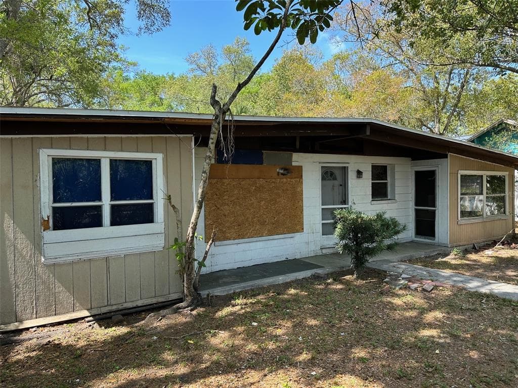 302 PENNSYLVANIA AVENUE CLEARWATER, FL 33755