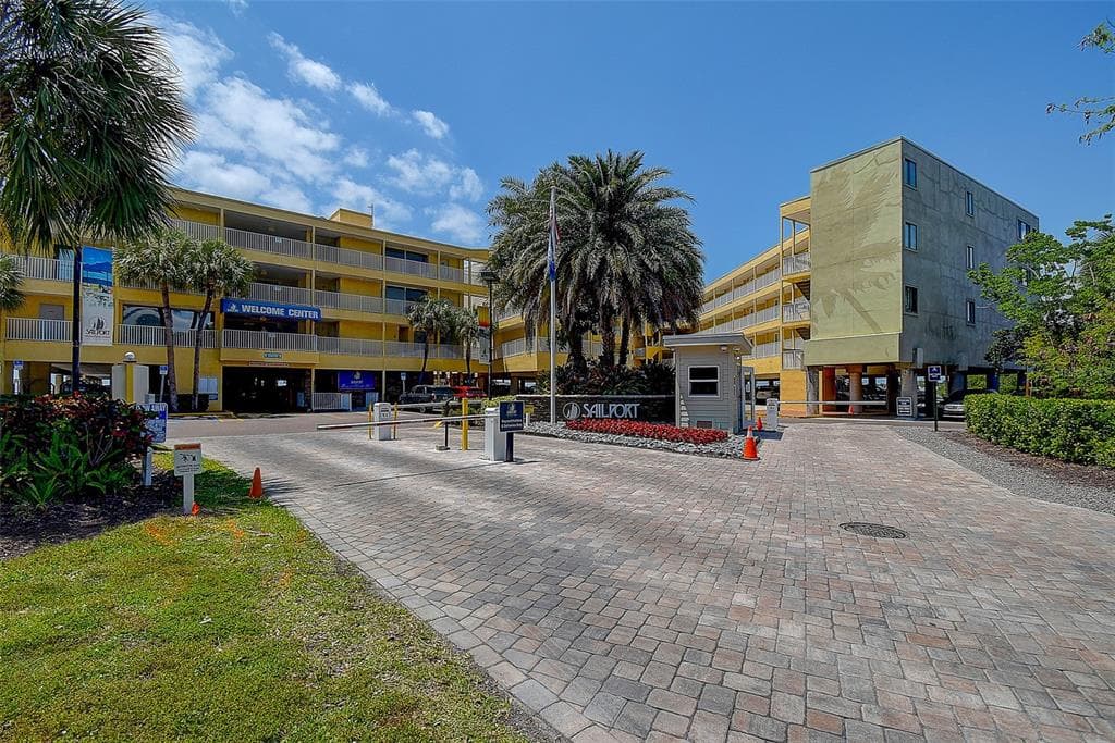 2506 N ROCKY POINT DRIVE UNIT 224 TAMPA, FL 33607